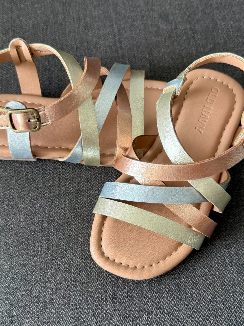 Old Navy Metallic Strappy Sandals Toddler Size 7